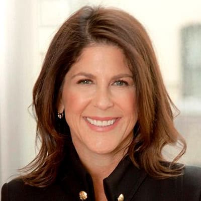 Tam Schneider Headshot 